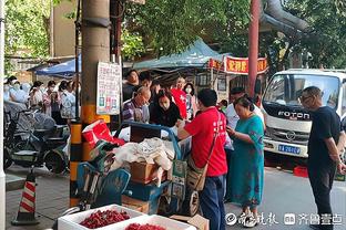 记者：阿什拉夫将再留一场，参加巴黎对阵图卢兹的法超杯决赛